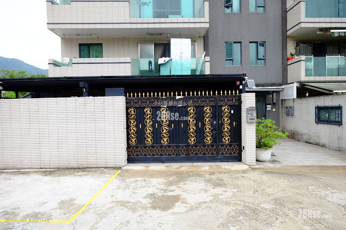 大廈入口: 下輋 售盤 3 房 , 2 浴室 622 平方呎