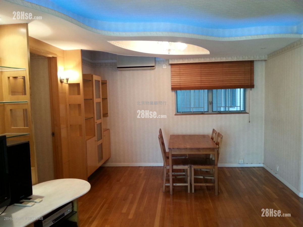 逸意居 租盘 4 房 , 2 浴室 837 平方尺