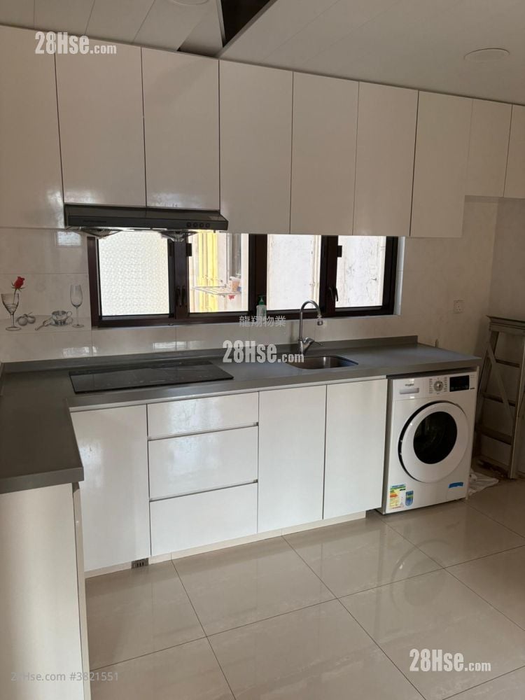 丽晶楼 租盘 712 平方尺