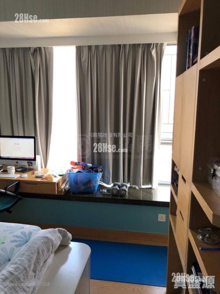 Emerald Green Sell 3 Bedrooms 1,108 ft²