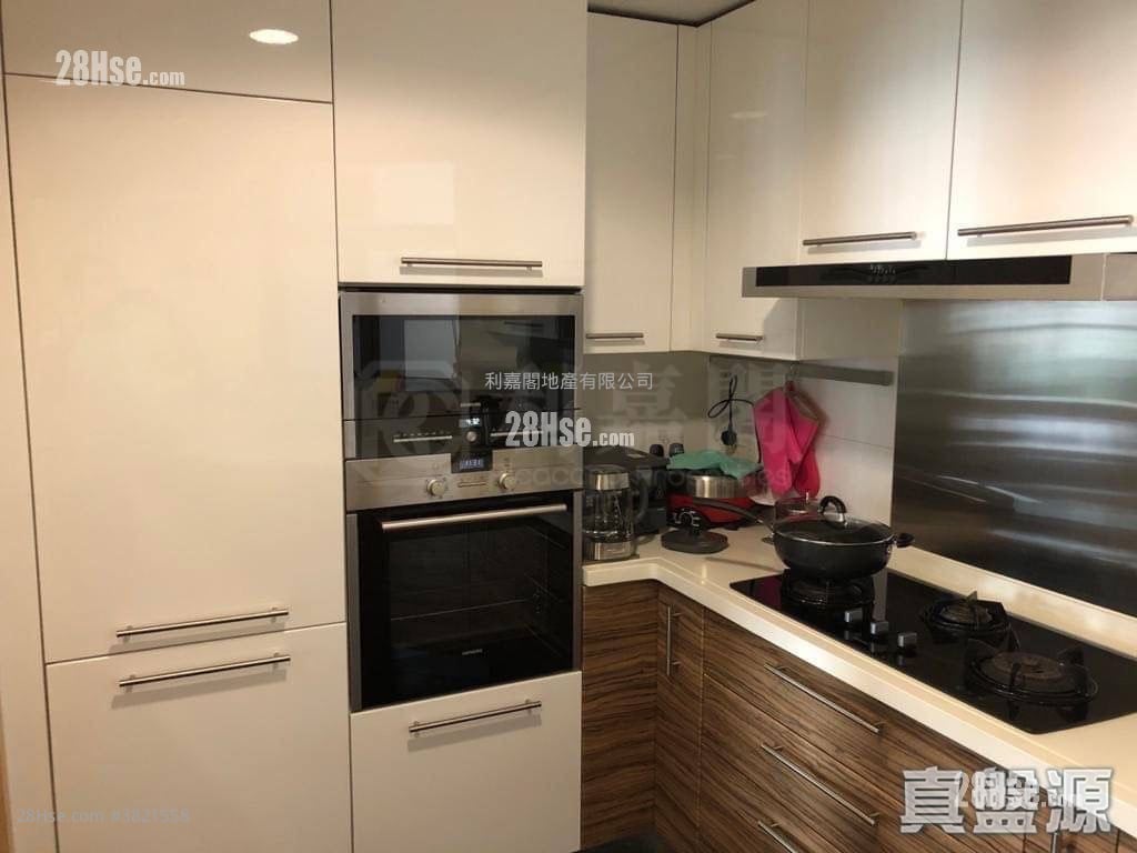 Emerald Green Sell 3 Bedrooms 1,108 ft²