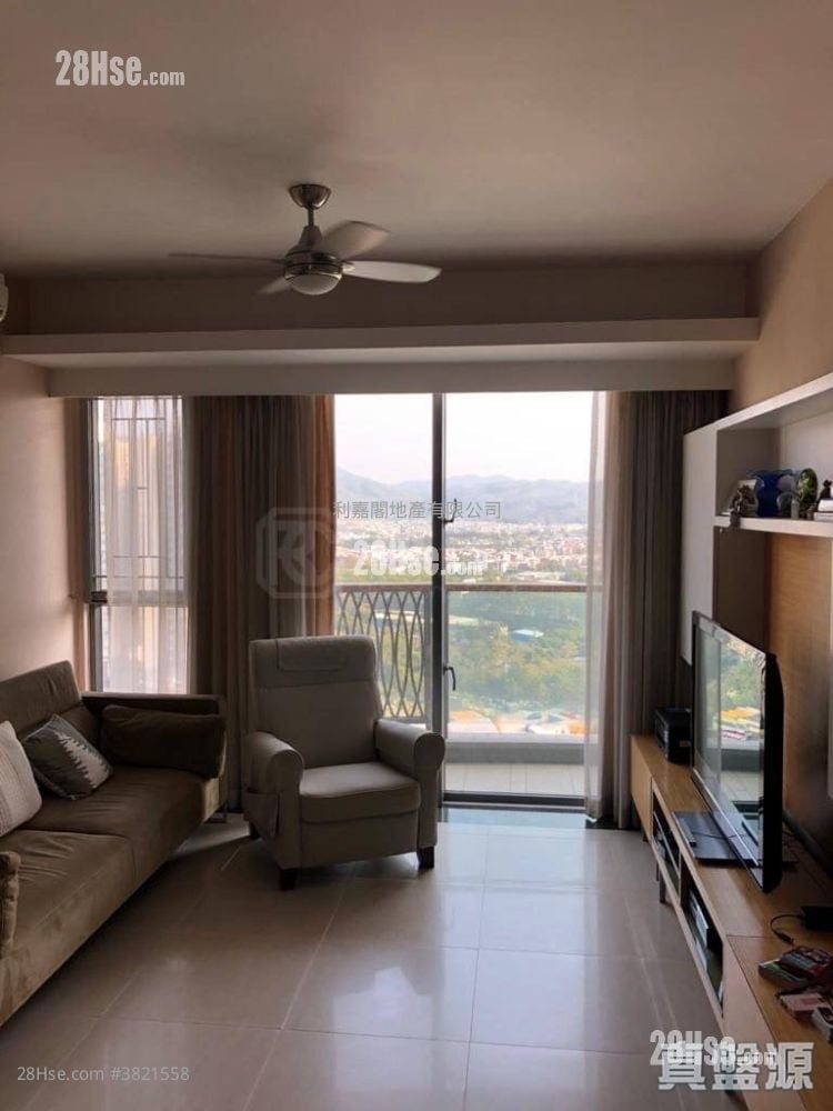 Emerald Green Sell 3 Bedrooms 1,108 ft²