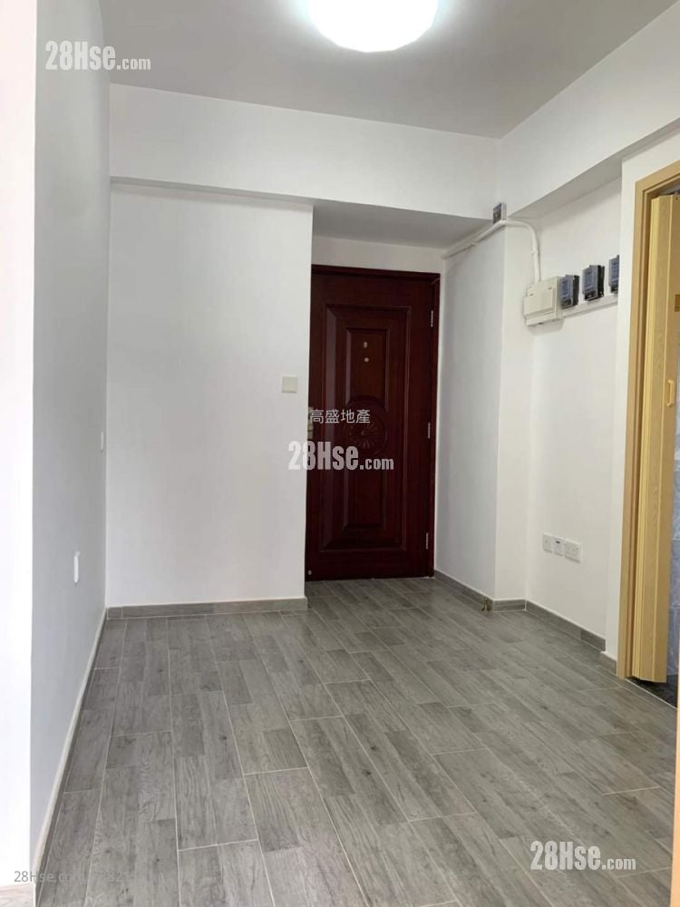 Nam Cheong Commercial Building Rental 3 Bedrooms , 1 Bathroom 383 ft²