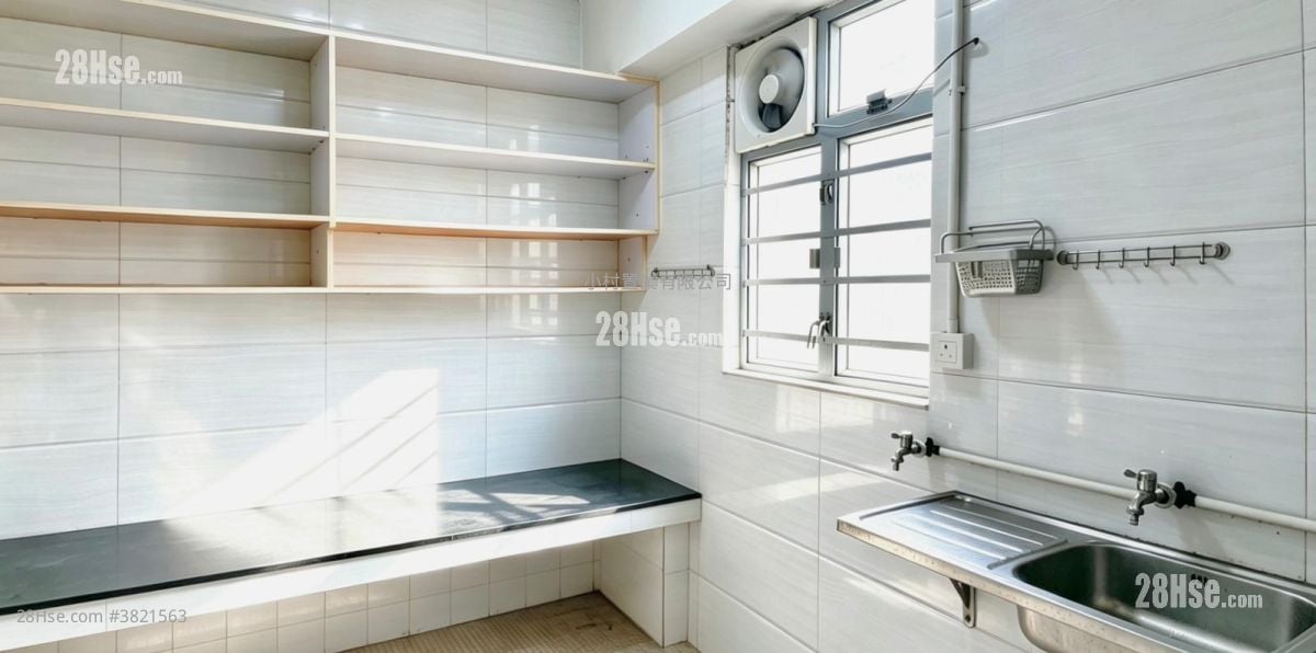 Nam Cheong Building Rental 3 Bedrooms , 1 Bathroom 487 ft²