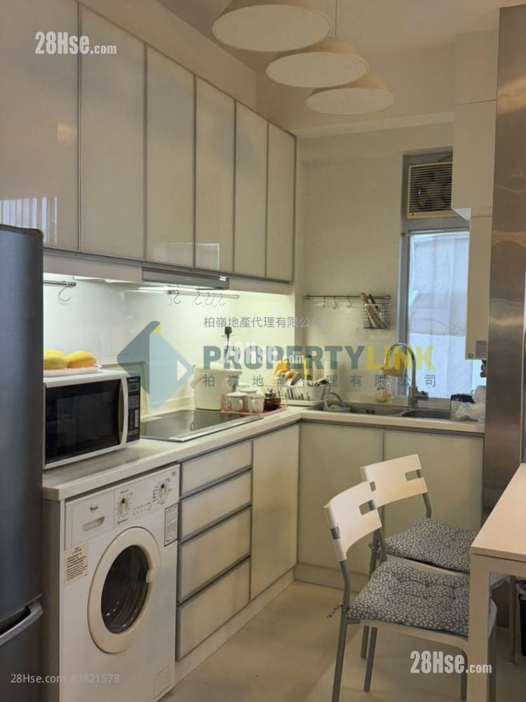 Golden Phoenix Court Sell 1 Bedroom , 1 Bathroom 433 ft²