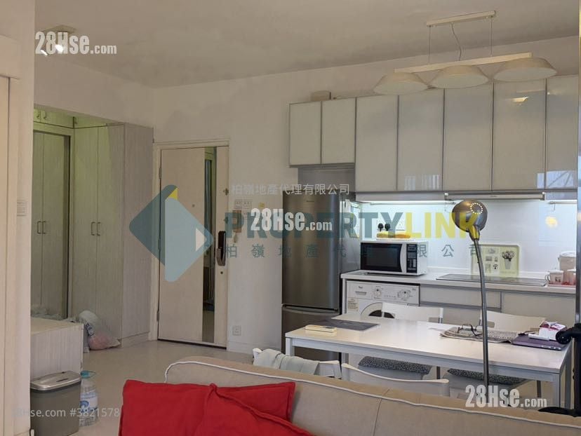 Golden Phoenix Court Sell 1 Bedroom , 1 Bathroom 433 ft²