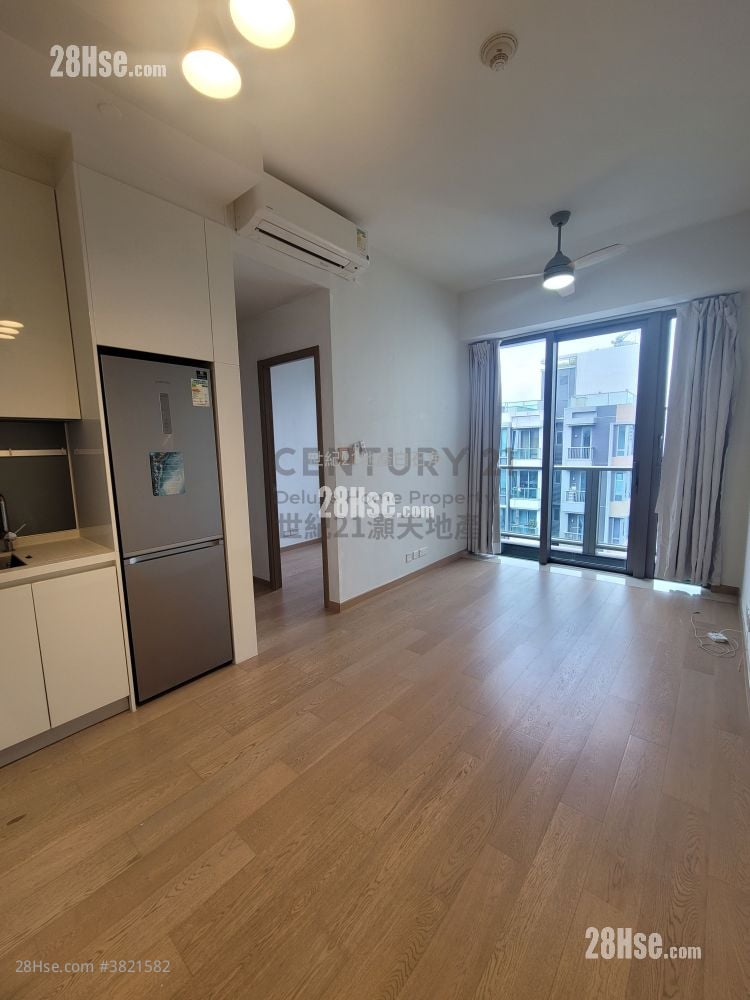 Solaria Sell 463 ft²