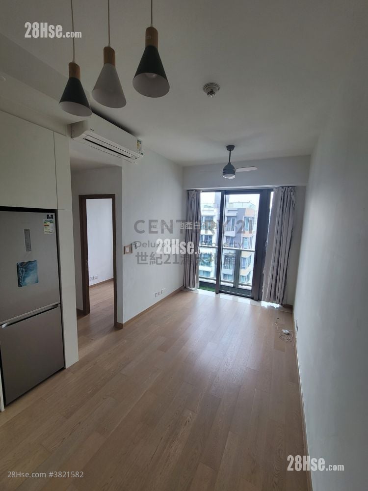 Solaria Sell 463 ft²