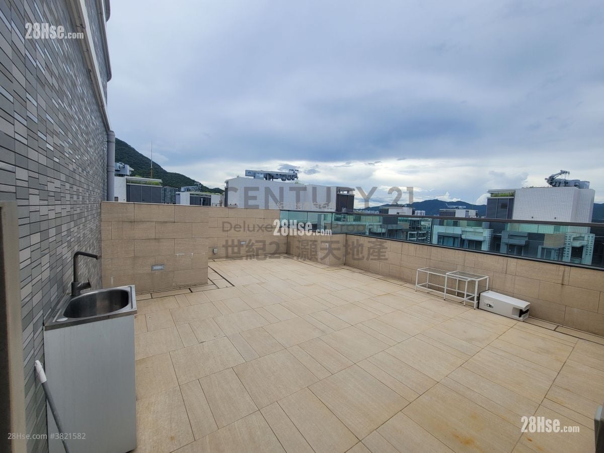 Solaria Sell 463 ft²