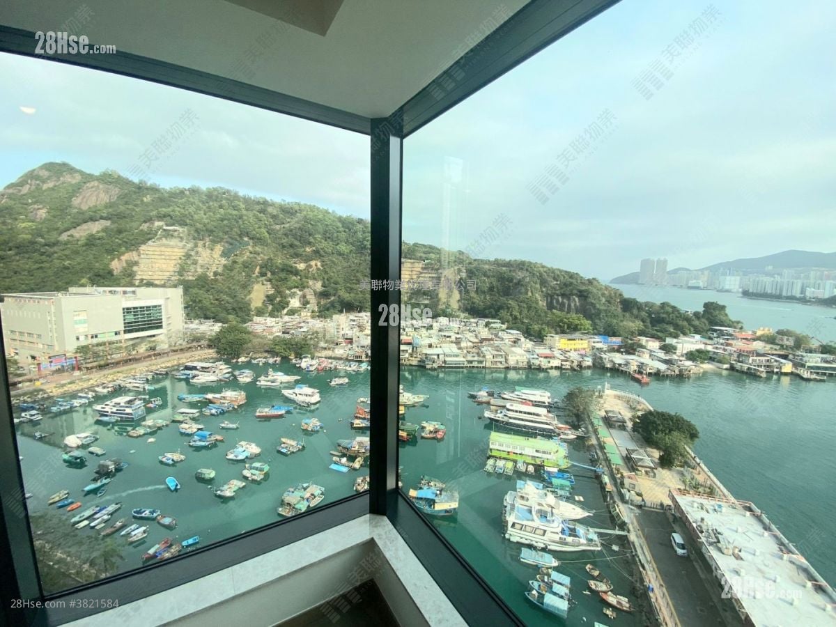 Montego Bay Sell 2 Bedrooms 520 ft²