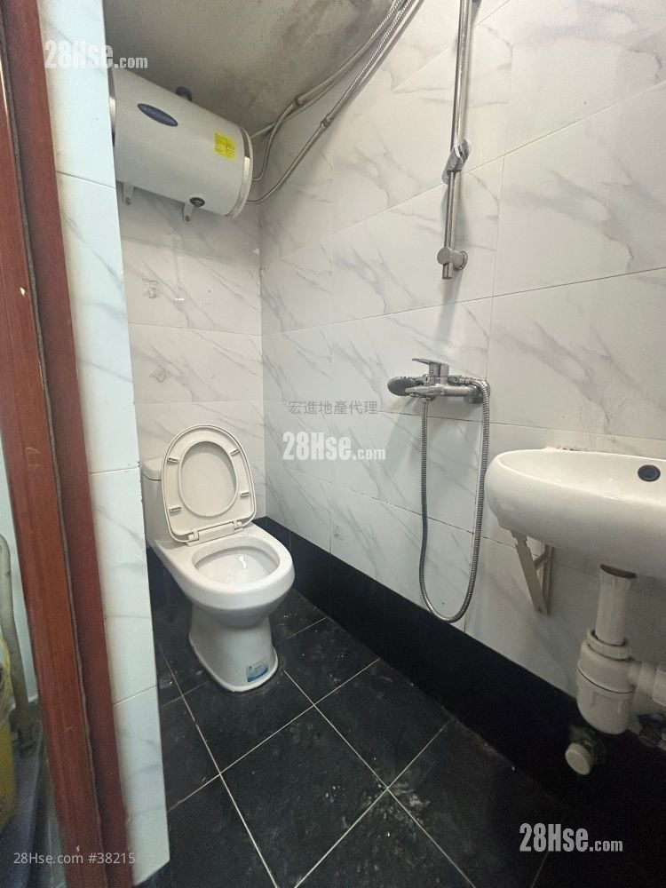 环球工商大厦 租盘 185 平方尺