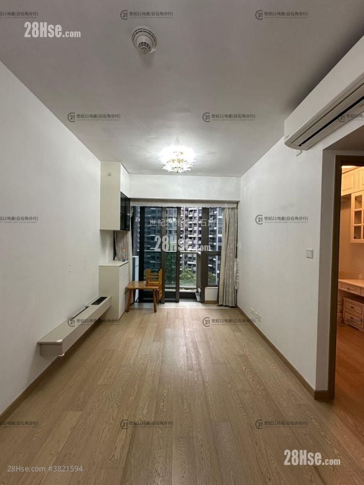 Solaria Rental 2 Bedrooms 456 ft²