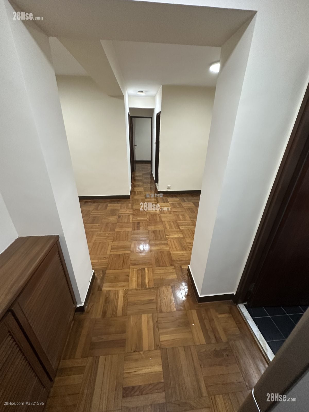 裕民中心 租盤 576 平方呎