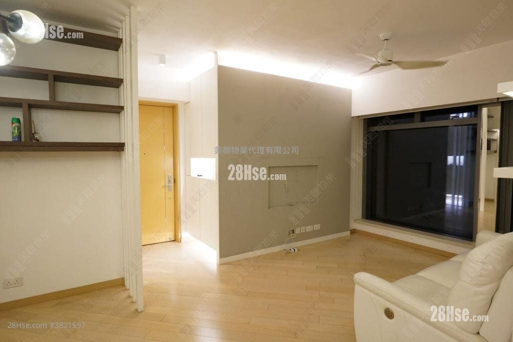 Riva Sell 4 Bedrooms , 3 Bathrooms 868 ft²