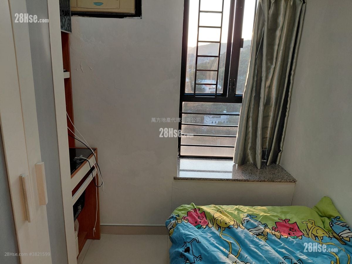 New Town Plaza Sell 3 Bedrooms , 2 Bathrooms 640 ft²