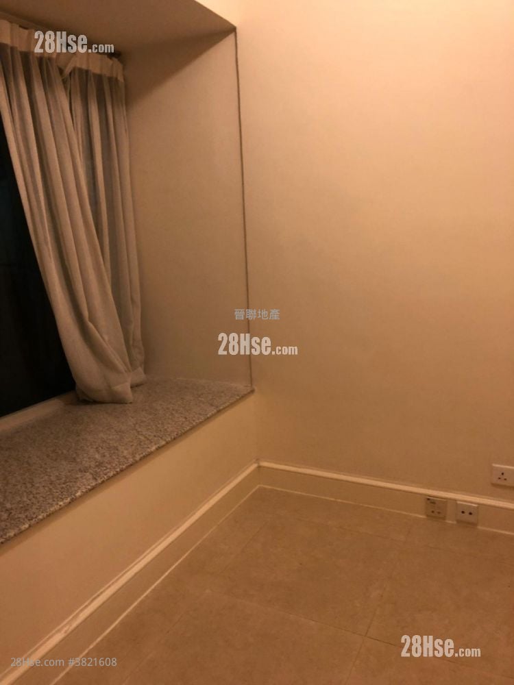 Festival City Sell 678 ft²