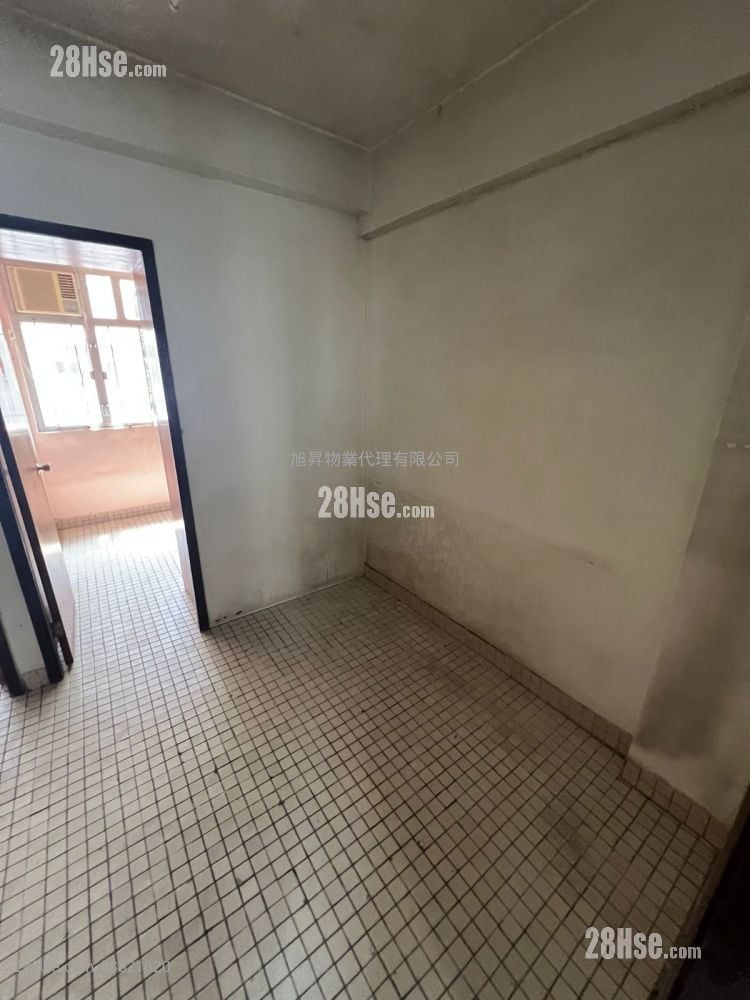 金禧楼 租盘 322 平方尺