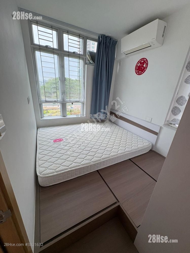 Kam Fai Court Sell 2 Bedrooms , 1 Bathroom 371 ft²