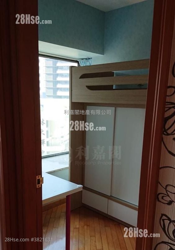 Prima Villa Sell 2 Bedrooms 406 ft²