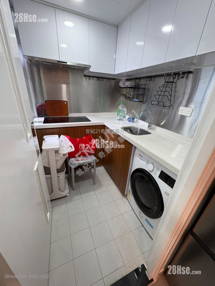 Kam Fai Court Sell 2 Bedrooms , 1 Bathroom 371 ft²