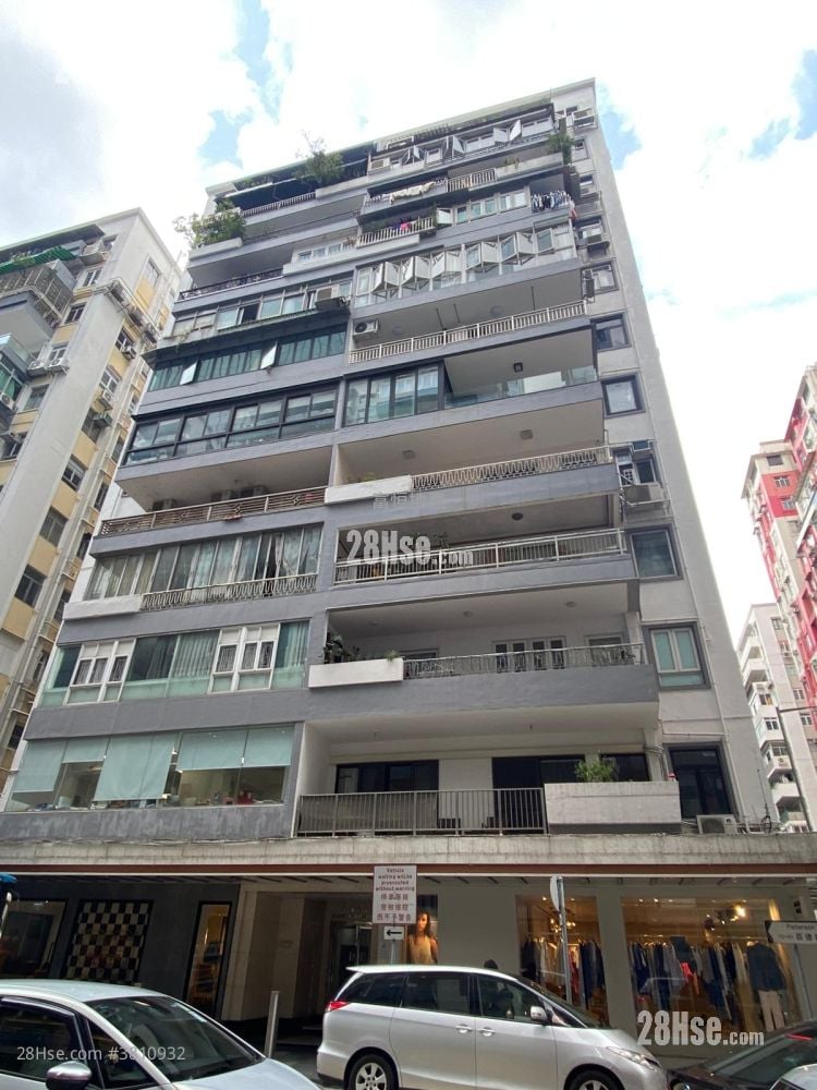 Causeway Bay Mansion Sell 3 Bedrooms , 1 Bathroom 848 ft²