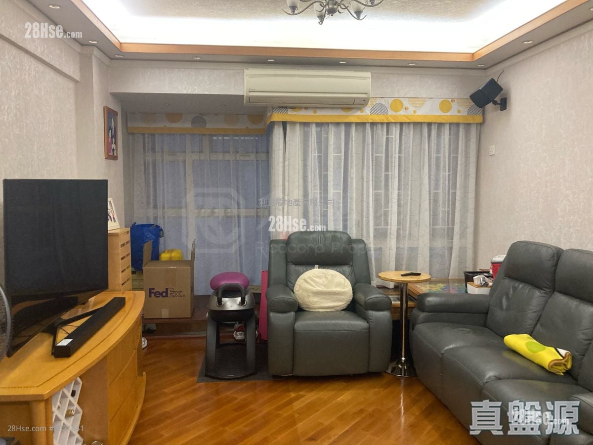 寶峰園 售盤 3 房 822 平方呎