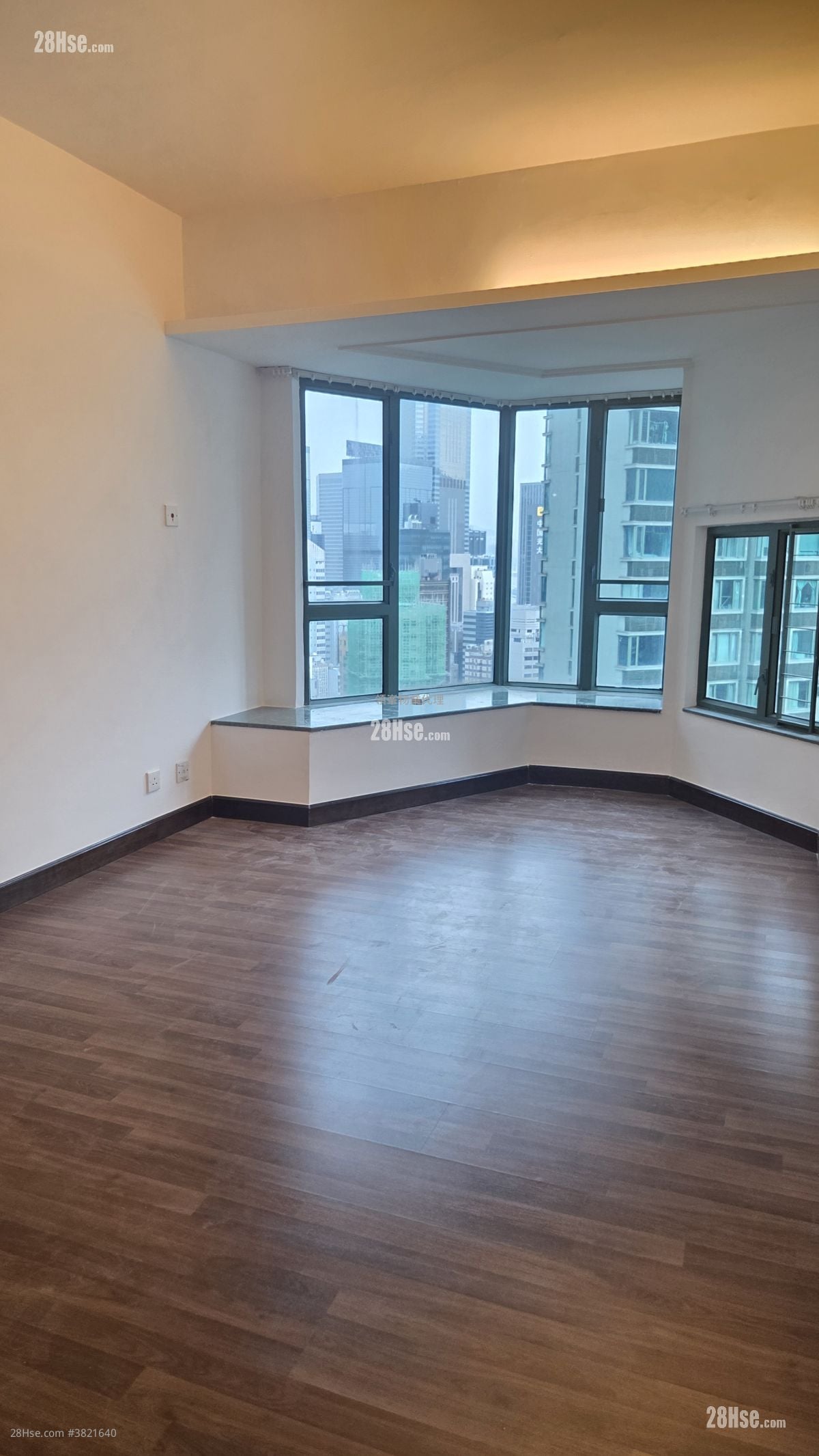 万茂苑 租盘 3 房 , 2 浴室 962 平方尺