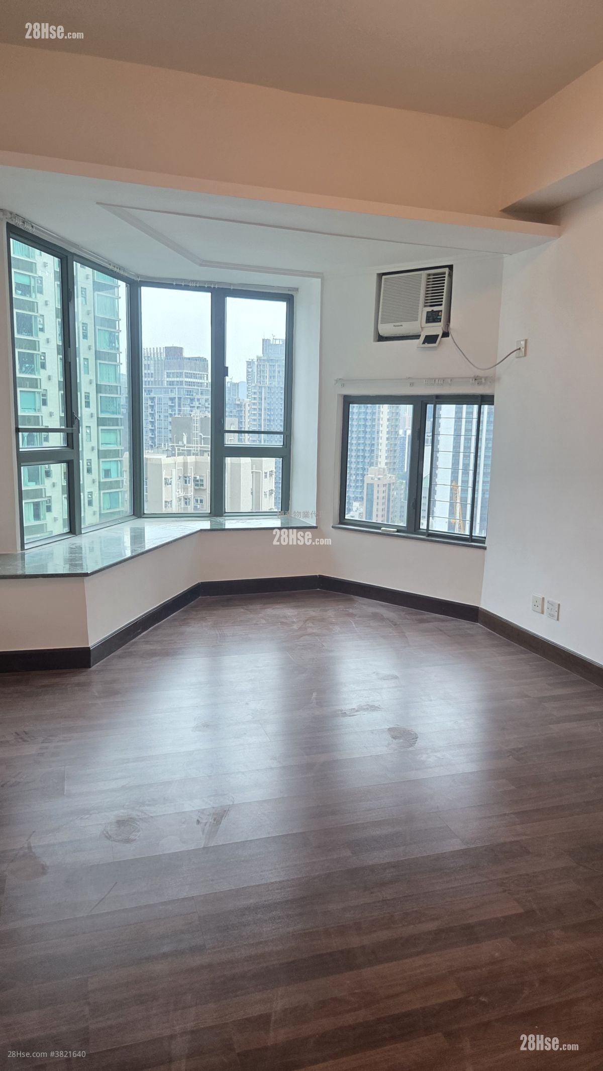 万茂苑 租盘 3 房 , 2 浴室 962 平方尺