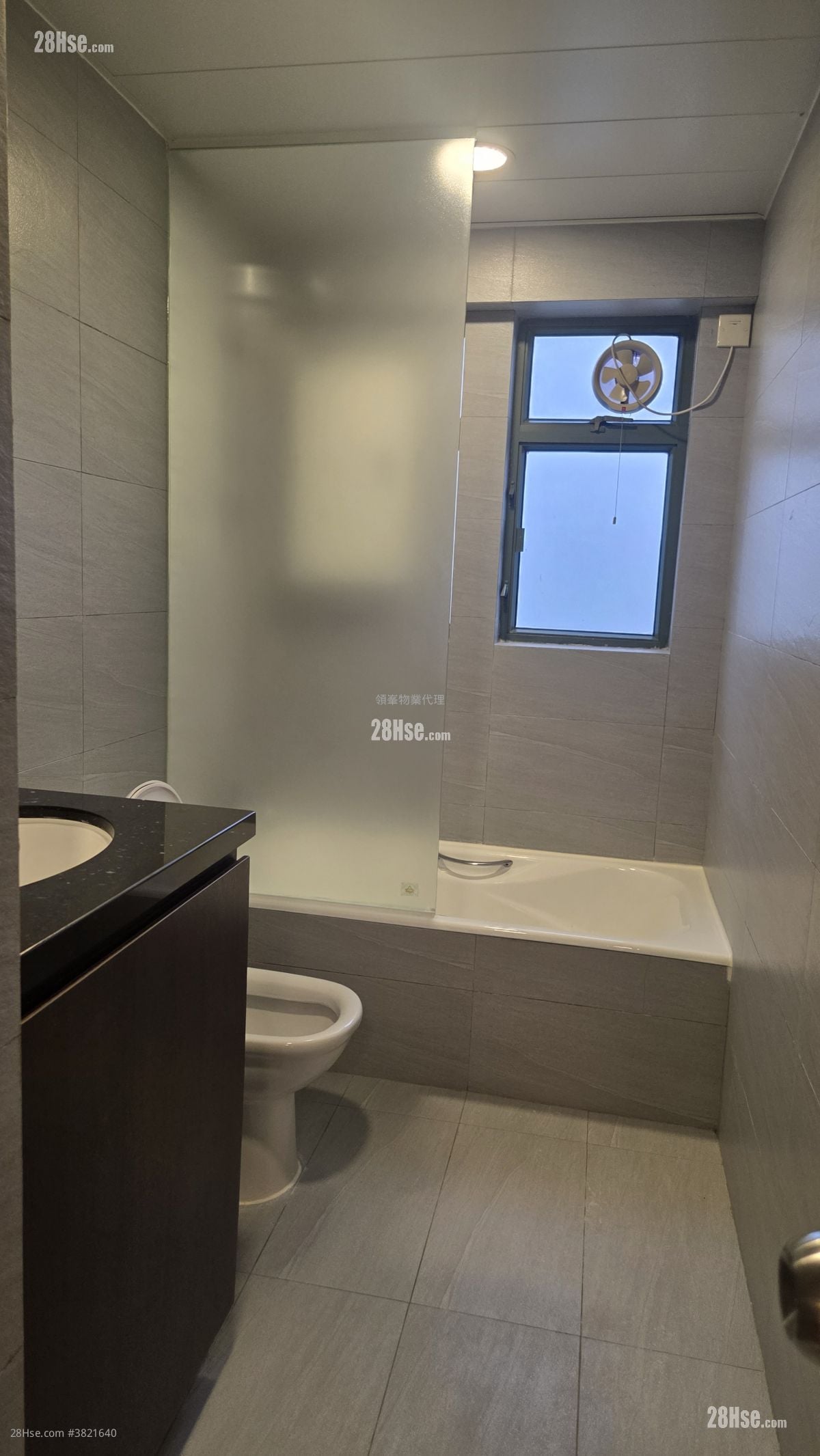 万茂苑 租盘 3 房 , 2 浴室 962 平方尺