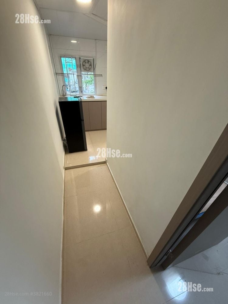 Sum Ming Building Rental 5+ Bedrooms , 5+ Bathrooms 1,000 ft²