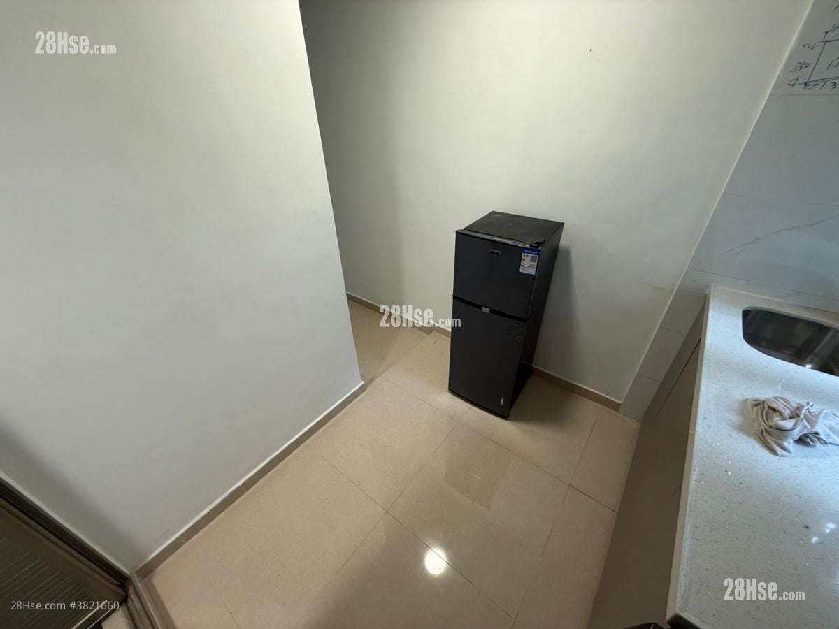 Sum Ming Building Rental 5+ Bedrooms , 5+ Bathrooms 1,000 ft²