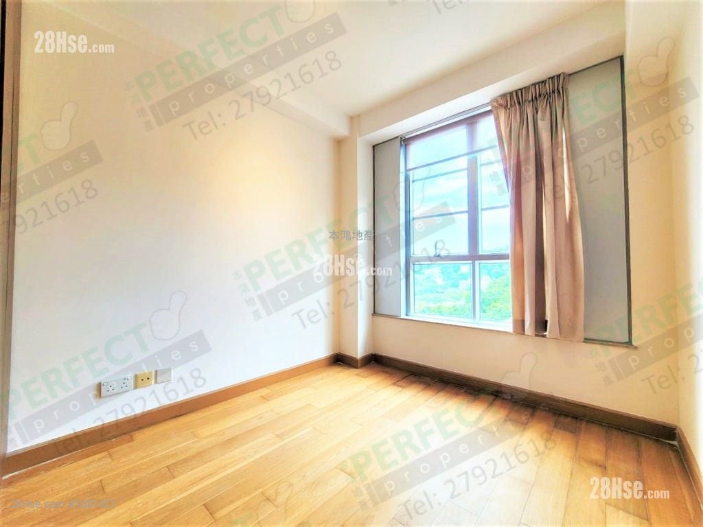 Royal Bay Rental 4 Bedrooms 2,004 ft²