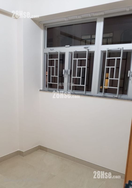 安寧大廈 售盤 2 房 , 1 浴室 420 平方呎