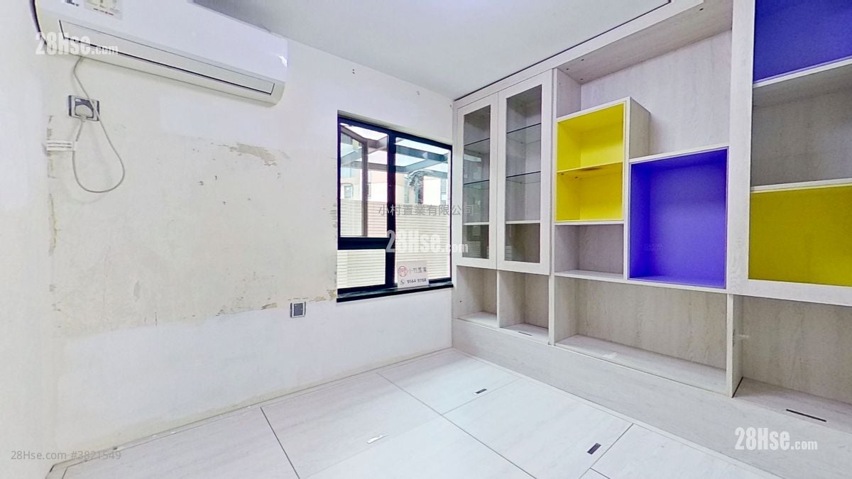 睡房 3: 下輋 售盤 3 房 , 2 浴室 622 平方呎