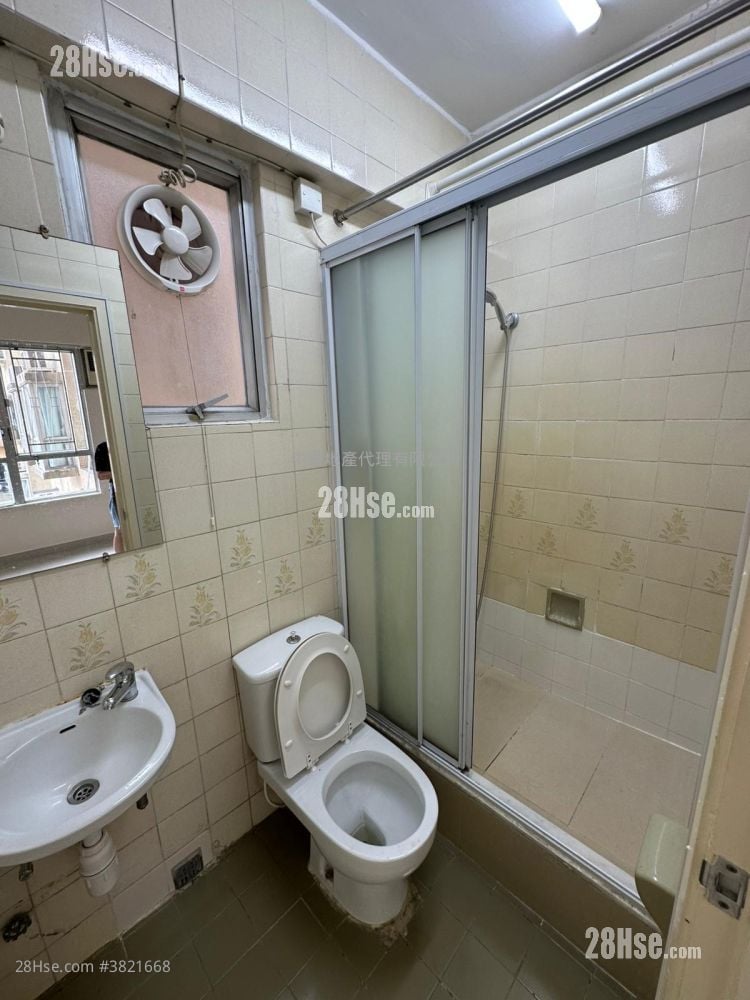 青怡花园 租盘 2 房 , 1 浴室 343 平方尺