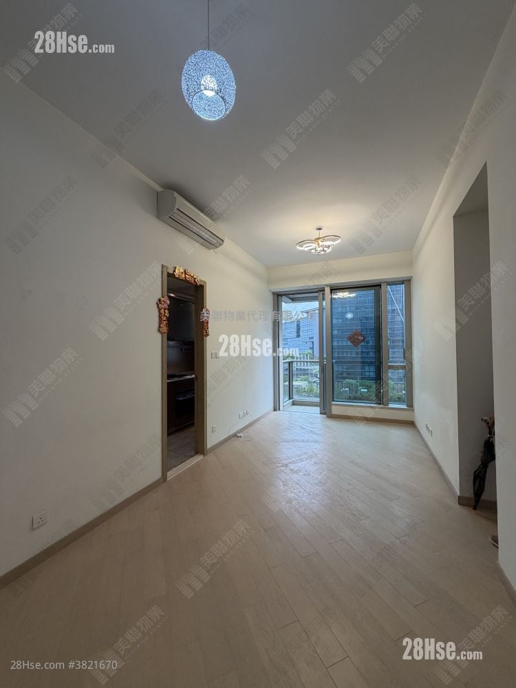 Mayfair By The Sea 8 Rental 3 Bedrooms , 2 Bathrooms 699 ft²