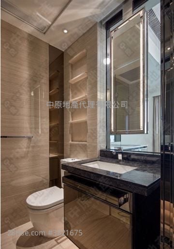 Cullinan West Rental 1 Bedroom , 1 Bathroom 350 ft²