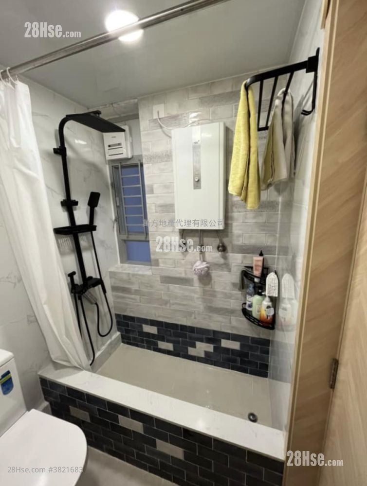 錦暉苑  售盤 2 房 , 1 浴室 381 平方呎