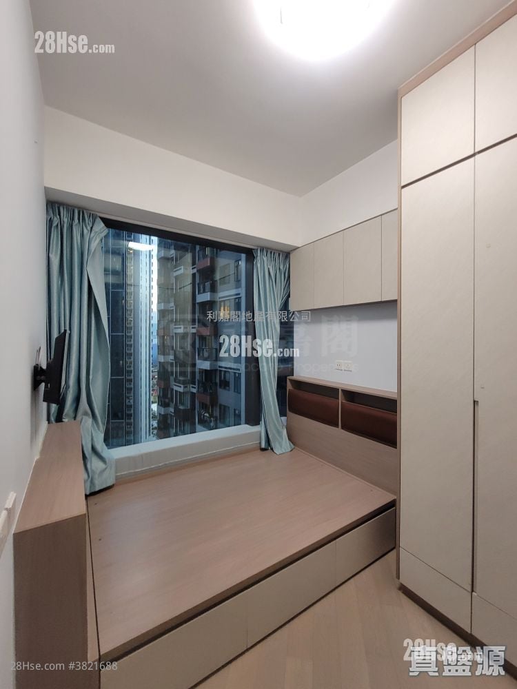 Upper River Bank Sell 2 Bedrooms 466 ft²