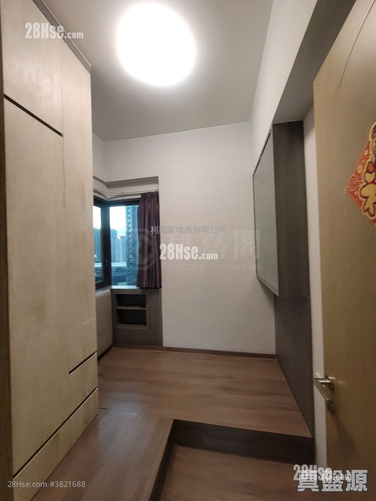 Upper River Bank Sell 2 Bedrooms 466 ft²