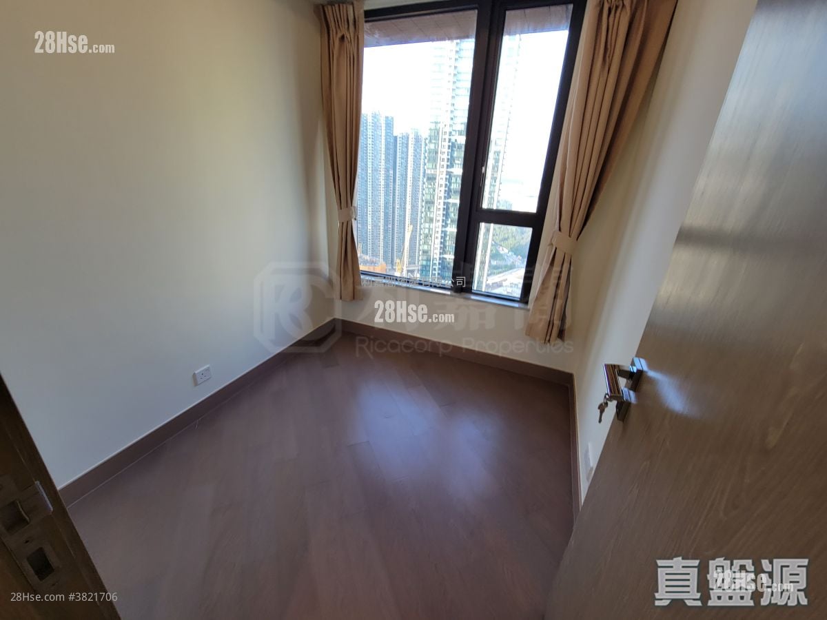 Wings At Seaii Sell 2 Bedrooms , 1 Bathroom 477 ft²