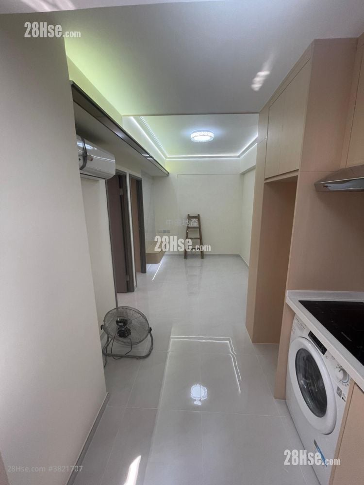 Kin On Mansion Sell 2 Bedrooms , 1 Bathroom 319 ft²