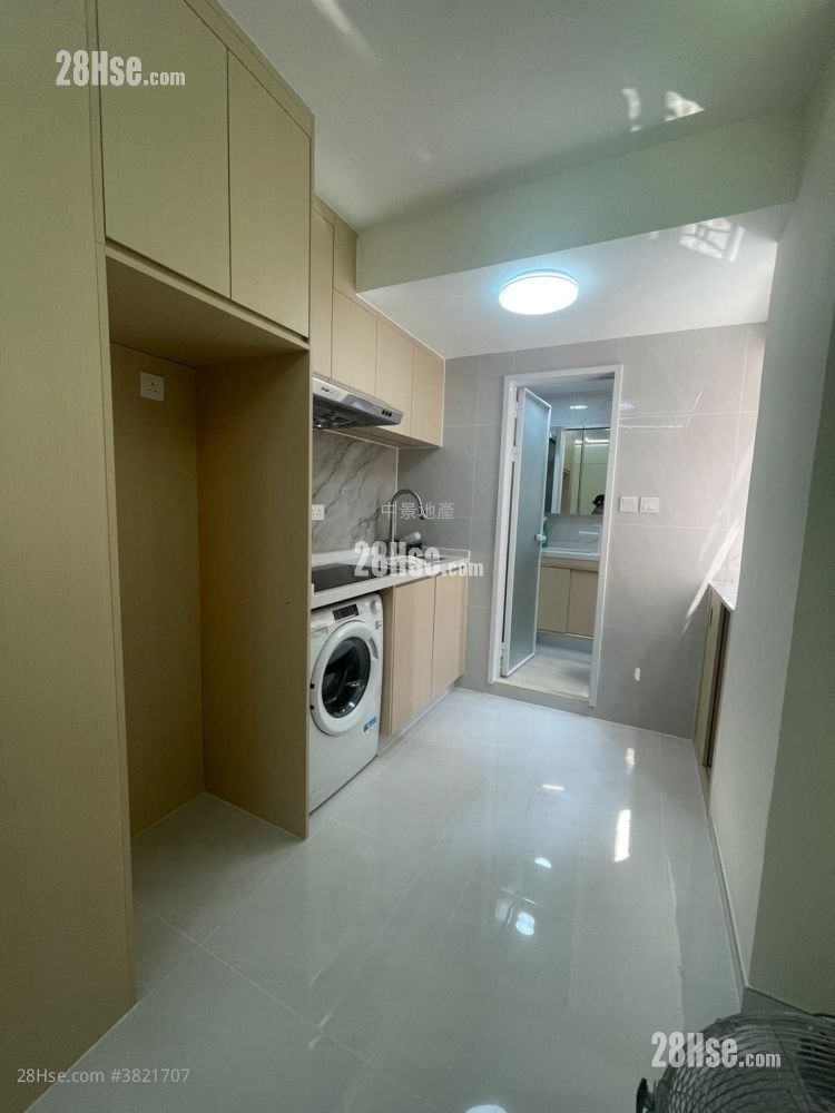 Kin On Mansion Sell 2 Bedrooms , 1 Bathroom 319 ft²