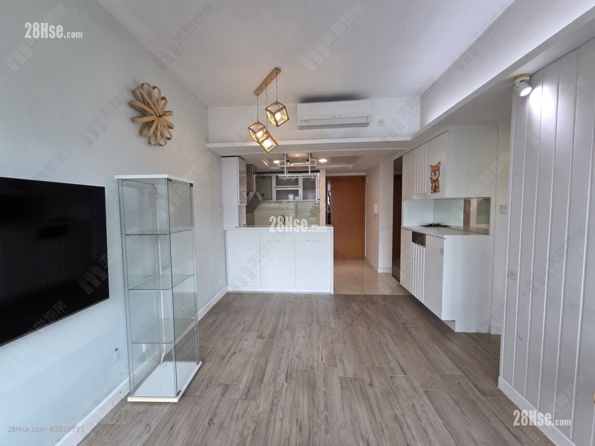 Chelsea Court Sell 2 Bedrooms , 1 Bathroom 450 ft²