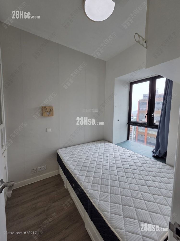 Chelsea Court Sell 2 Bedrooms , 1 Bathroom 450 ft²