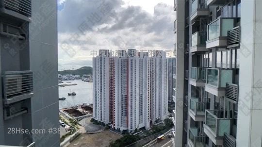 Cullinan West Rental 2 Bedrooms , 1 Bathroom 526 ft²