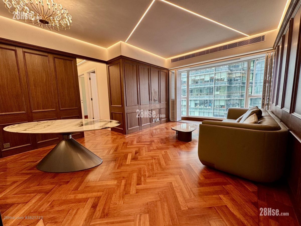 Starcrest Sell 3 Bedrooms , 2 Bathrooms 918 ft²