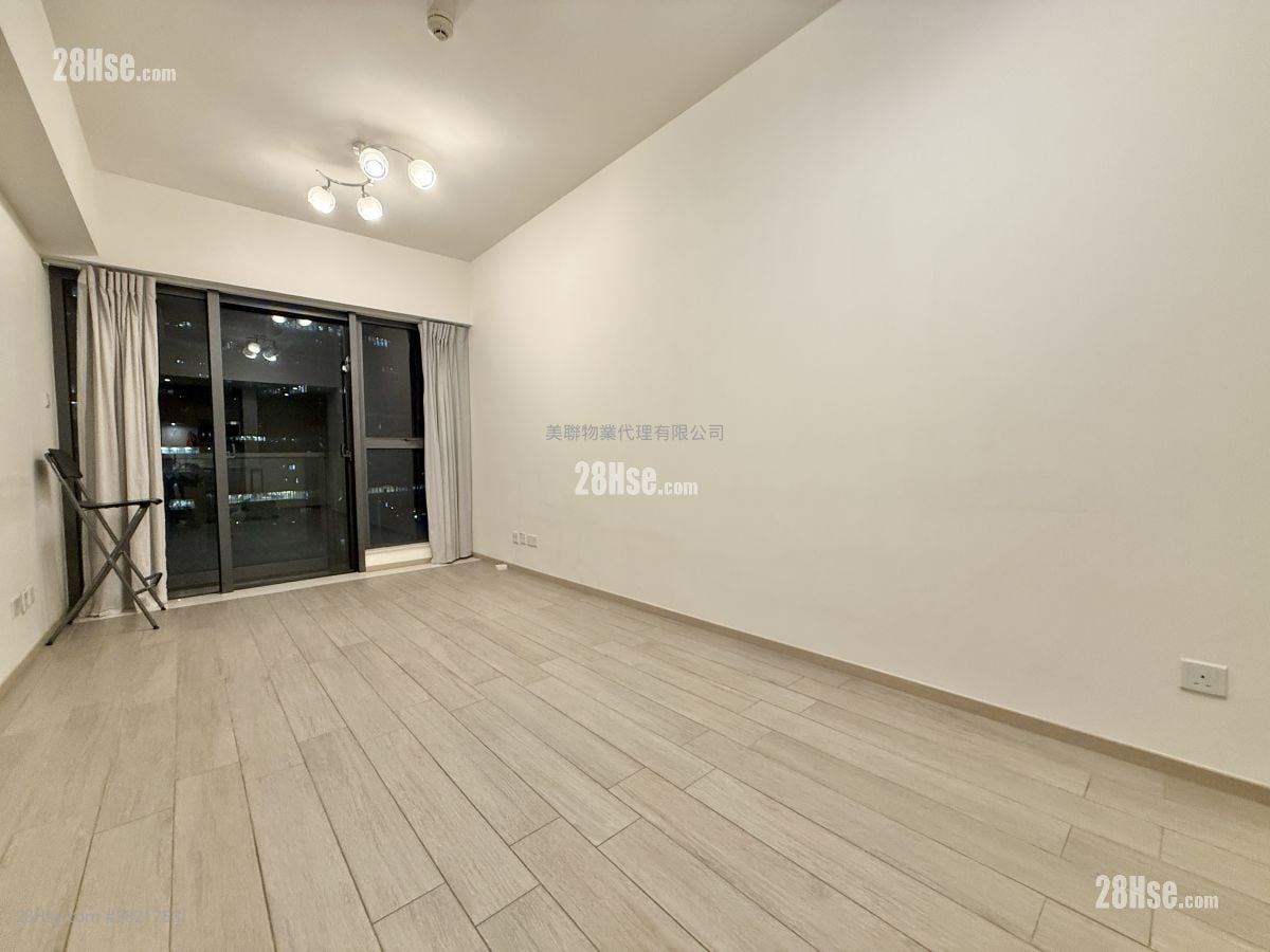 The Wings Sell 3 Bedrooms 663 ft²