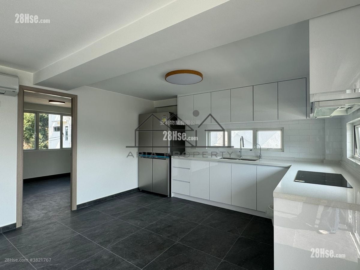 Village Rental 2 Bedrooms , 1 Bathroom 700 ft²