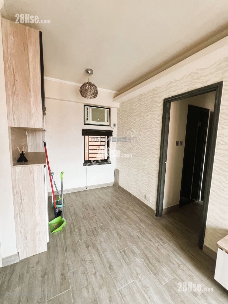 新港城 售盤 3 房 , 1 浴室 519 平方呎